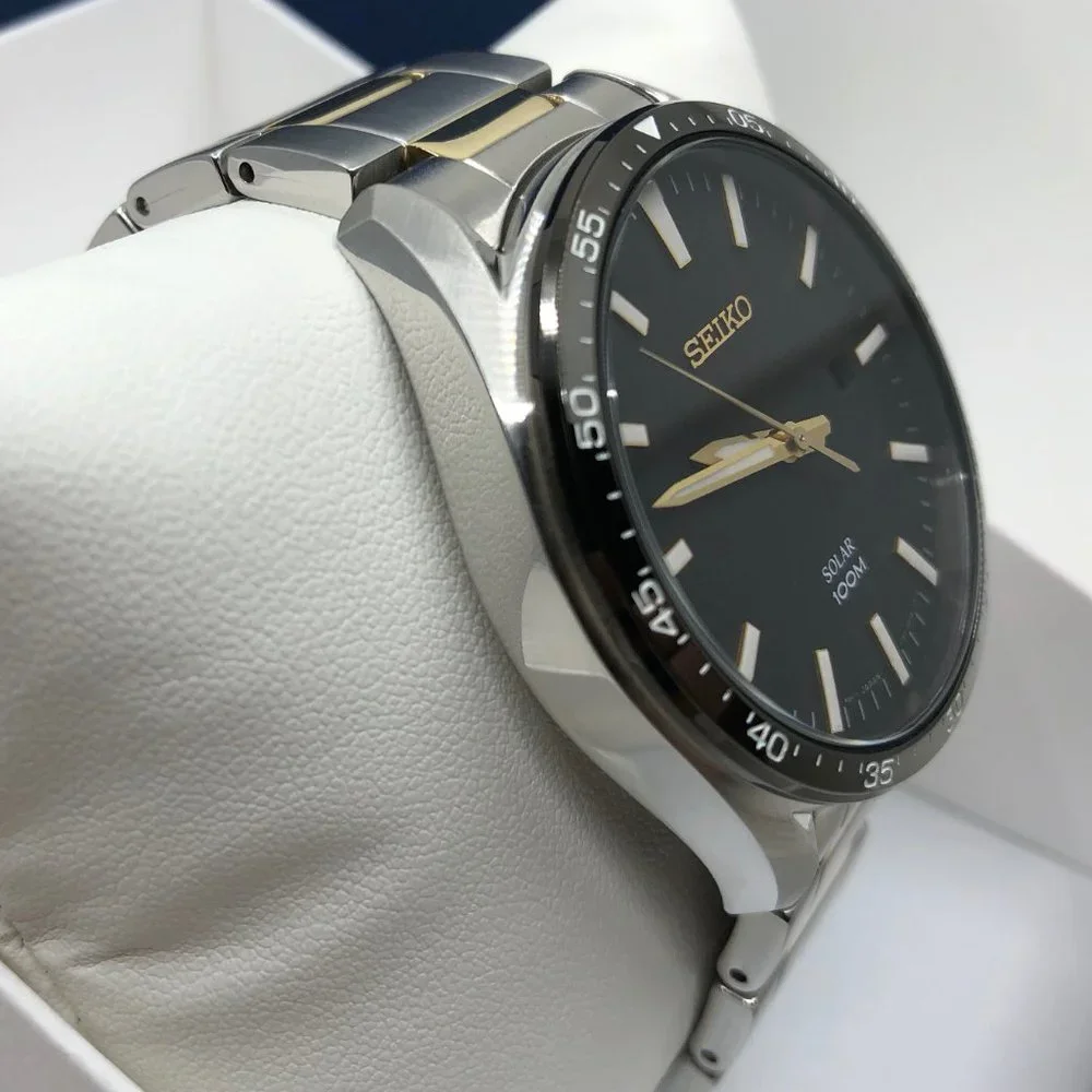 Unworn Seiko Essentials Solar Men's Watch SNE485 - Picture 4 of 11